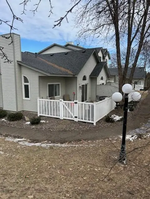 12861 82nd Place N, Maple Grove, MN 55369