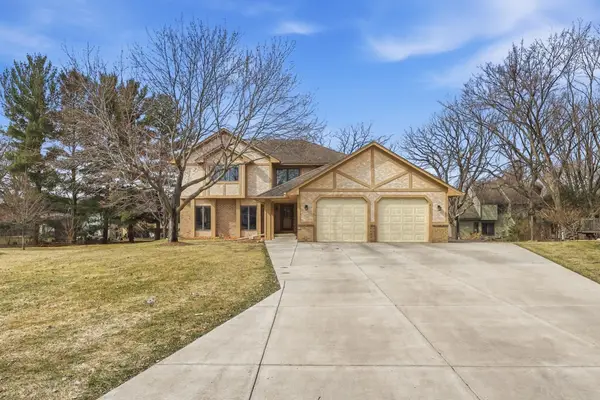 4125 Bridgewater Circle, Vadnais Heights, MN 55127