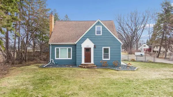 2812 Centerville Road, Saint Paul, MN 55117