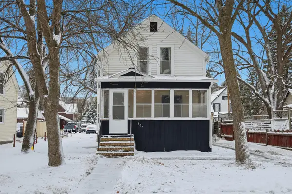 807 5th Street S, Moorhead, MN 56560