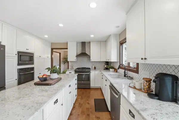 110952 Von Hertzen Court, Chaska, MN 55318