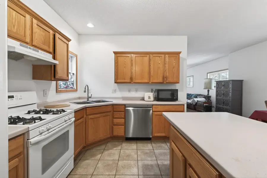 2897 Mark Twain Drive, Chaska, MN 55318 - #3