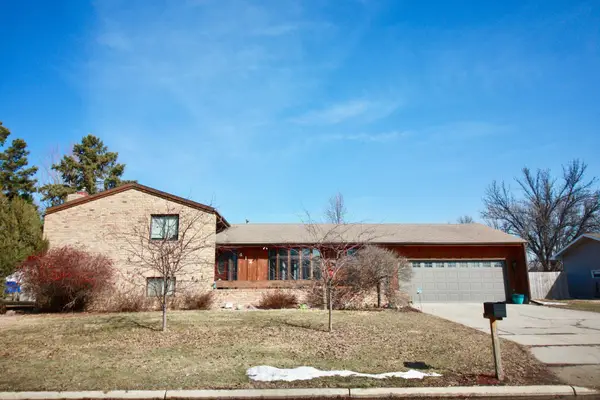 412 18th Avenue N, Wahpeton, ND 58075