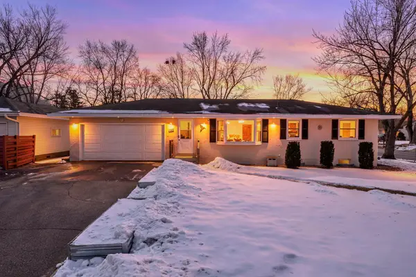 900 79th Avenue Ne, Minneapolis, MN 55432