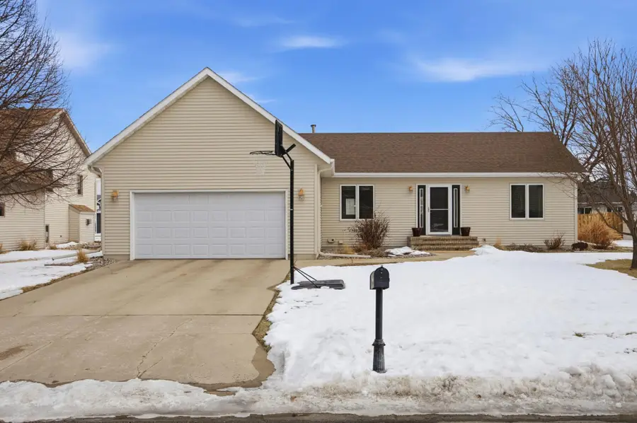 3916 5th Street S, Moorhead, MN 56560 - #2
