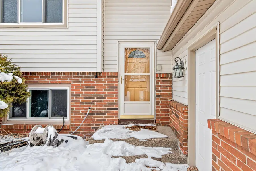 5704 84 1/2 Avenue N #222, Minneapolis, MN 55443 - #3