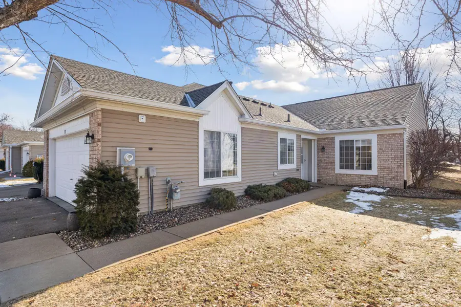 537 Markgrafs Lake Alcove, Woodbury, MN 55129 - #2