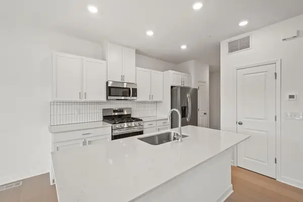 3481 Trails End Circle, Eagan, MN 55123