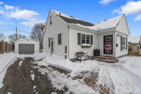 7516 North Street, Minneapolis, MN 55426