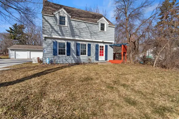 1709 White Bear Avenue N, Saint Paul, MN 55109