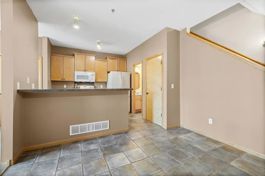 2320 Lower Afton Road E #423, Saint Paul, MN 55119 - #3