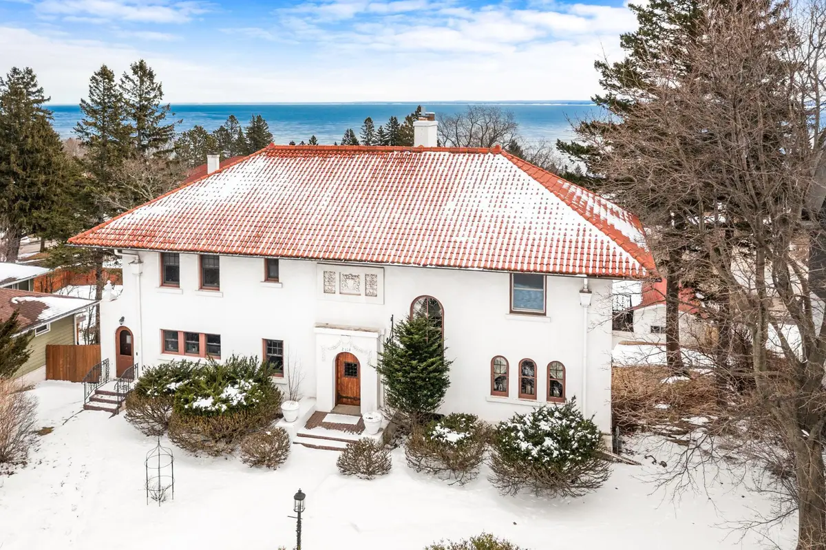 2514 E Superior Street, Duluth, MN 55812 - #1