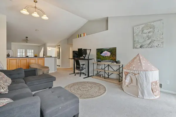 2216 Water Lilly Lane #607, Eagan, MN 55122