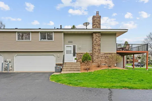 12312 Oak Leaf Court, Burnsville, MN 55337