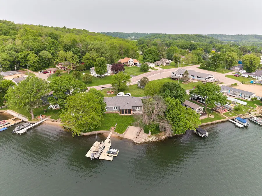 56814 402nd Avenue, Mazeppa, MN 55956 - #3