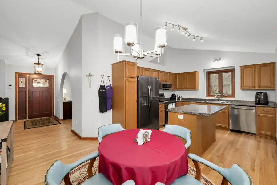 3195 Red Oak Drive, Eagan, MN 55121 - #3