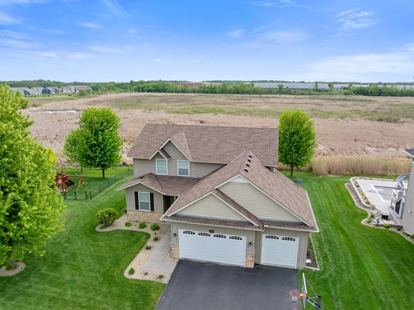 13827 Savanna Drive, Rogers, MN 55374