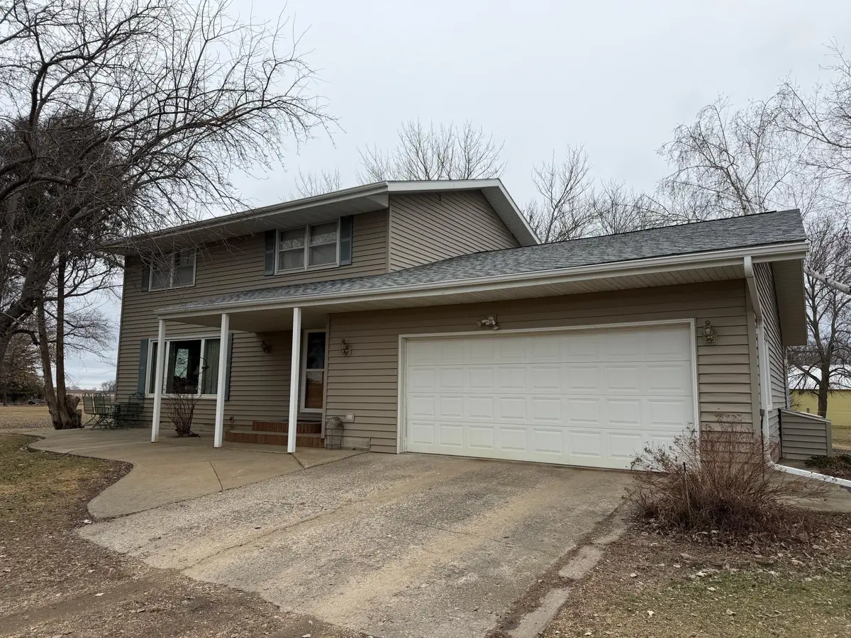 175 30th Street Sw, Benson, MN 56215 - #1