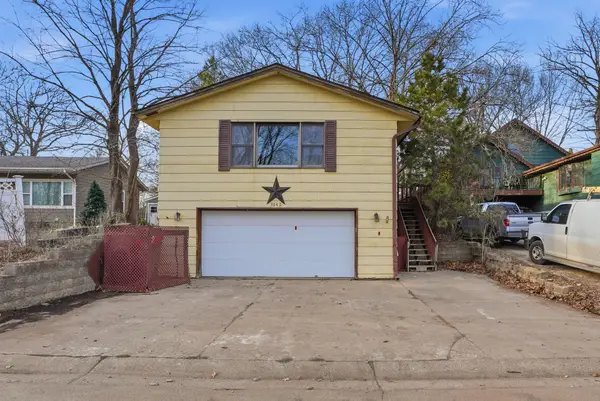 3842 Pershing Street Sw, Prior Lake, MN 55372