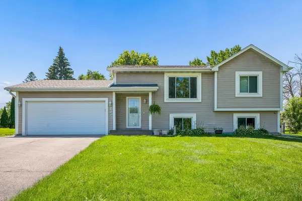 4748 Erickson Drive, Minneapolis, MN 55428