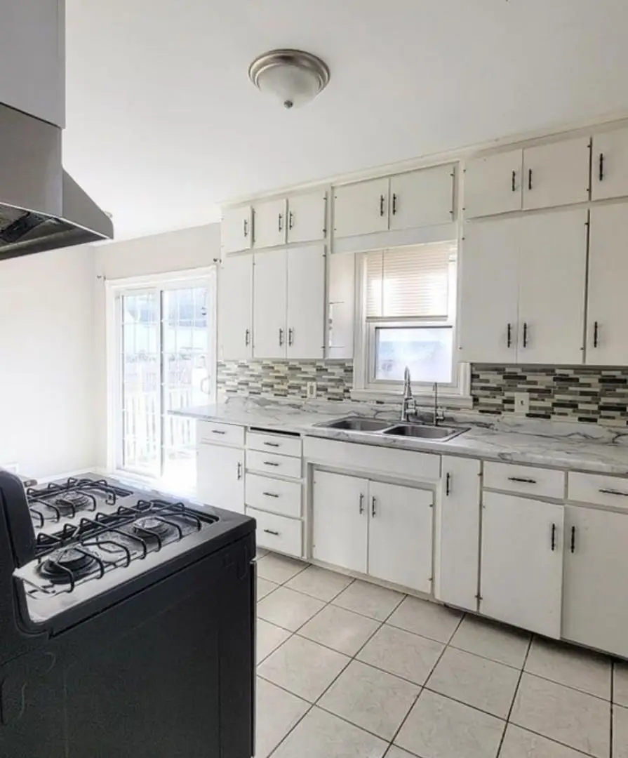 960 Geranium Avenue E, Saint Paul, MN 55106 - #3