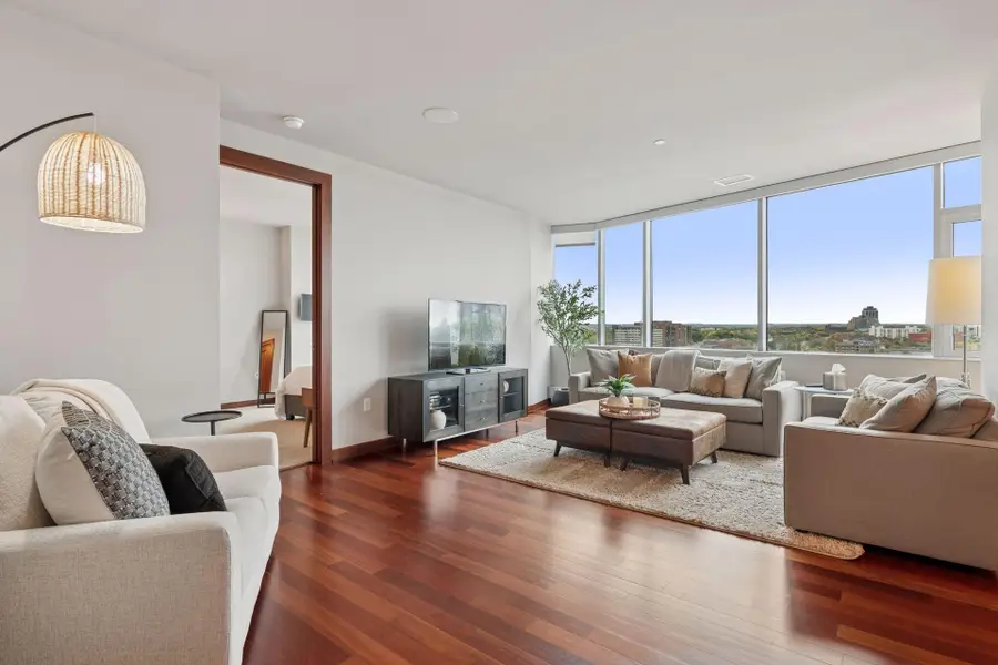 3209 Galleria #905, Minneapolis, MN 55435 - #3