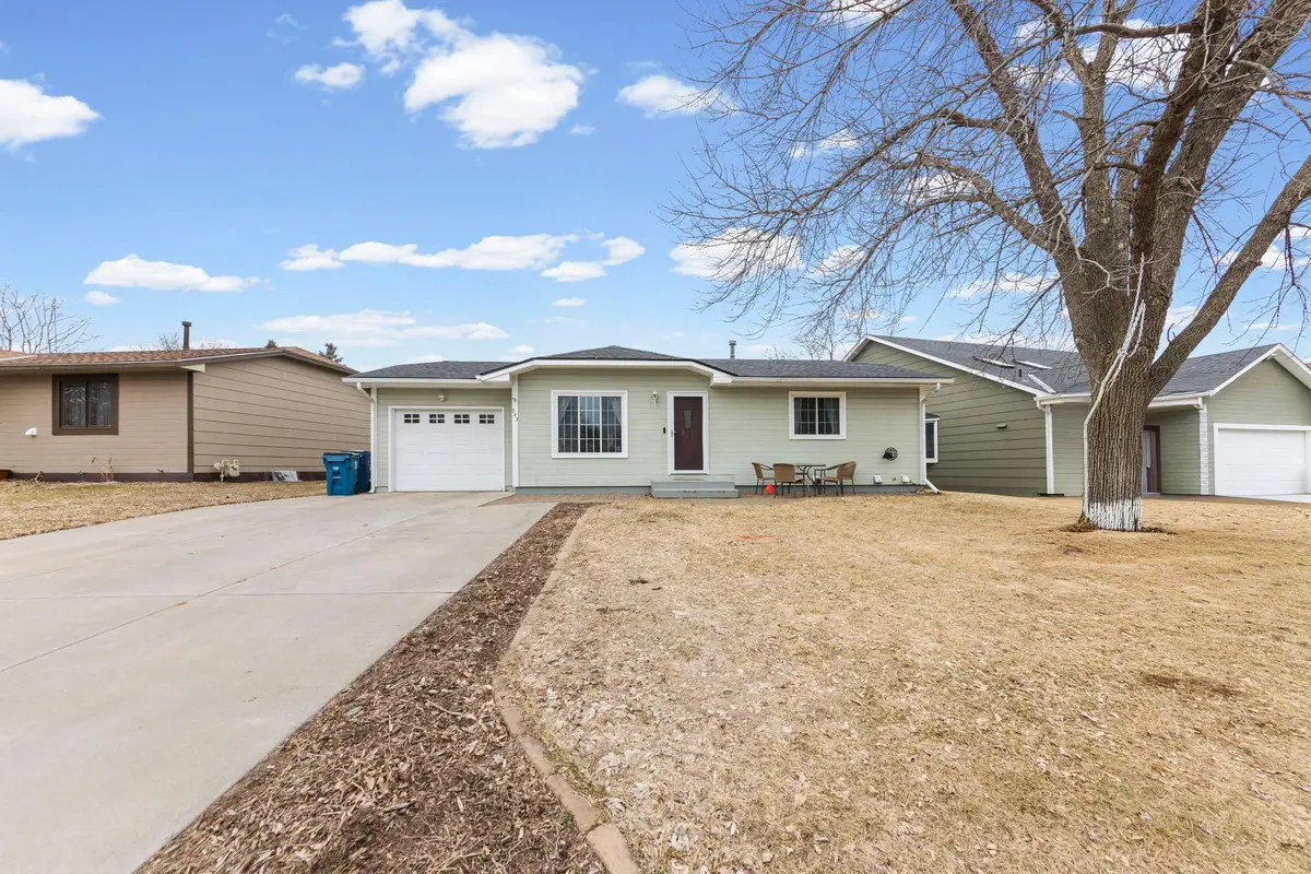 543 Jefferson Lane Nw, Elk River, MN 55330 - #1