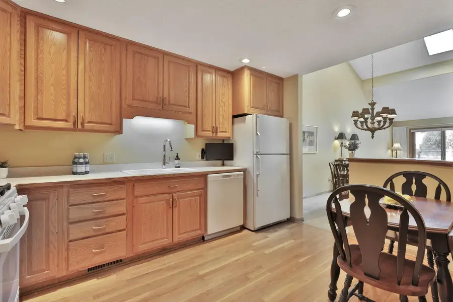 6861 W 82nd Street, Bloomington, MN 55438 - #3