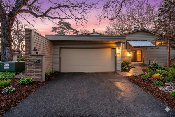 9708 Mill Creek Drive, Eden Prairie, MN 55347