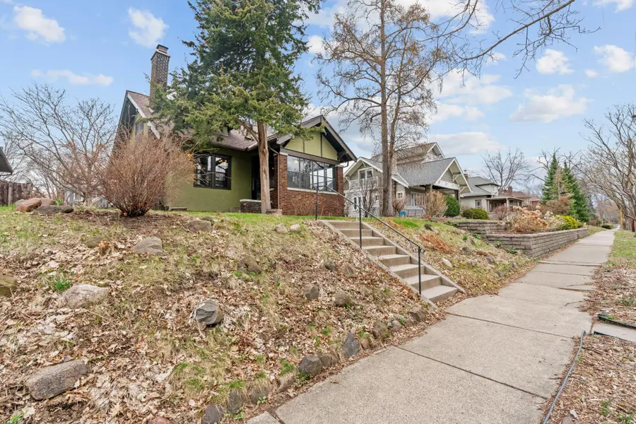 1369 Hamline Avenue N, Saint Paul, MN 55108 - #2