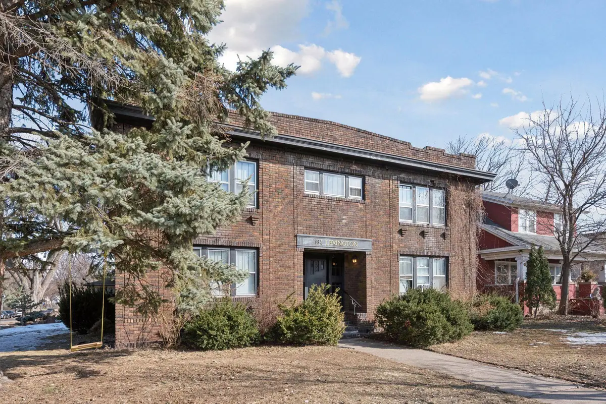 194 Lexington Parkway N, Saint Paul, MN 55104 - #1