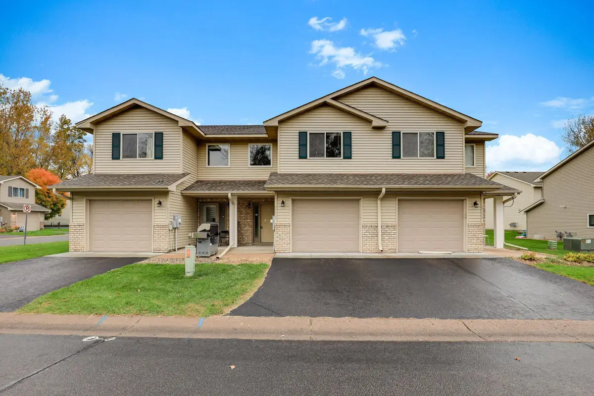 6372 13th Street N, Oakdale, MN 55128 - #1