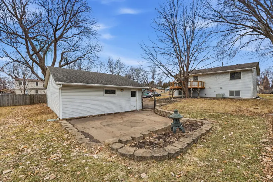 2416 14th Avenue E, Saint Paul, MN 55109 - #2