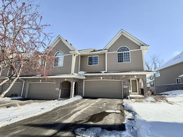 2526 Waterfall Way Nw, Prior Lake, MN 55372