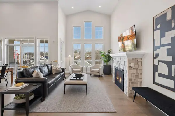 4901 Hawthorne Court #301, Minneapolis, MN 55436