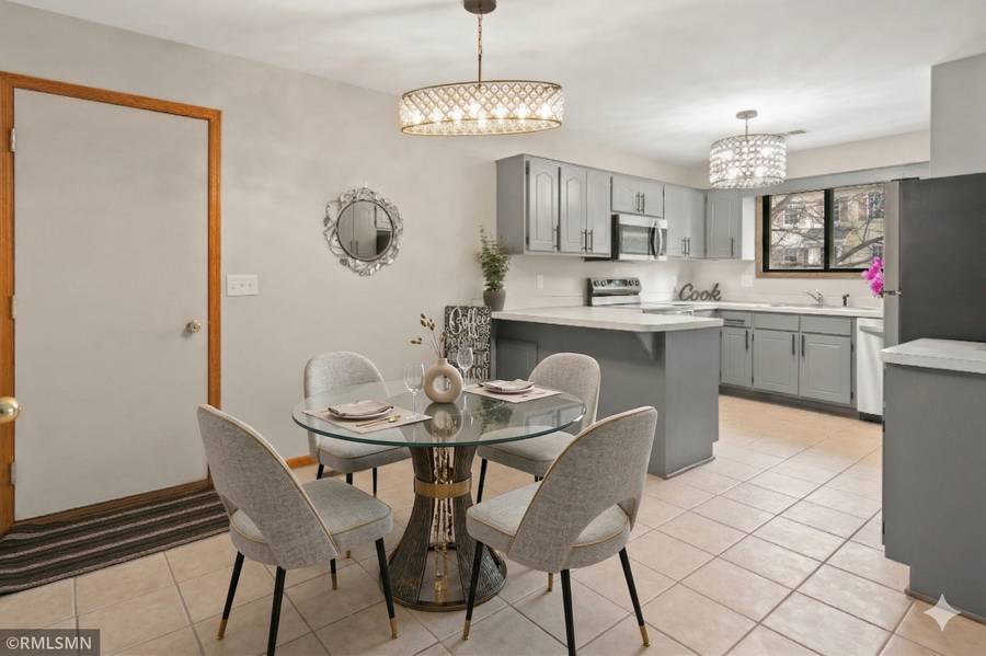 7578 13th Street N, Oakdale, MN 55128 - #2