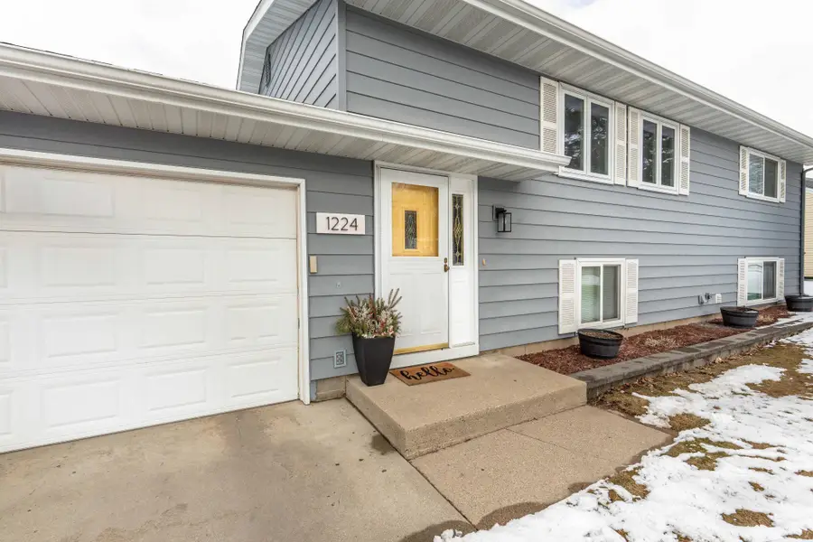 1224 Lenore Way, Fergus Falls, MN 56537 - #3