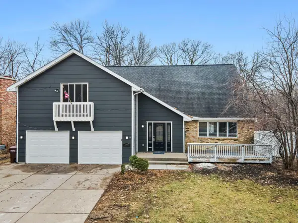 13645 Timber Crest Drive, Maple Grove, MN 55311