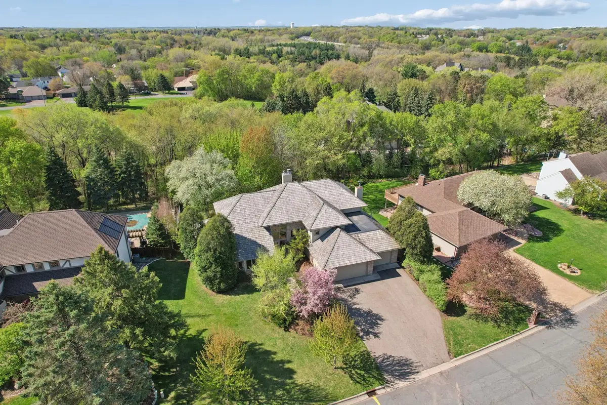782 Evergreen Knolls, Mendota Heights, MN 55118 - #1