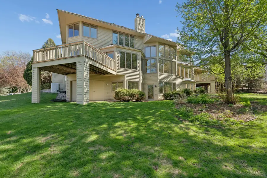 782 Evergreen Knolls, Mendota Heights, MN 55118 - #2