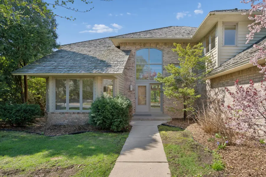 782 Evergreen Knolls, Mendota Heights, MN 55118 - #3