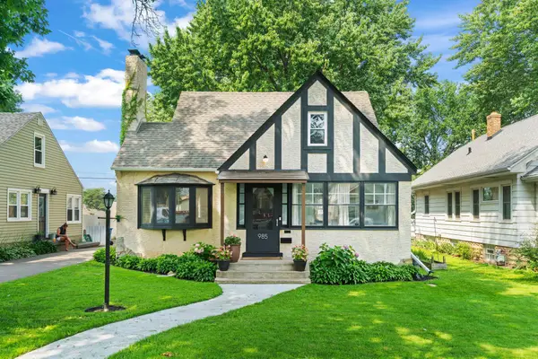 985 Cherokee Avenue, Saint Paul, MN 55118