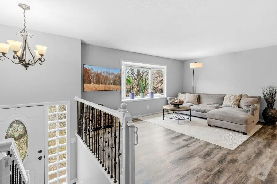 36 13th Avenue Sw, Saint Paul, MN 55112 - #2