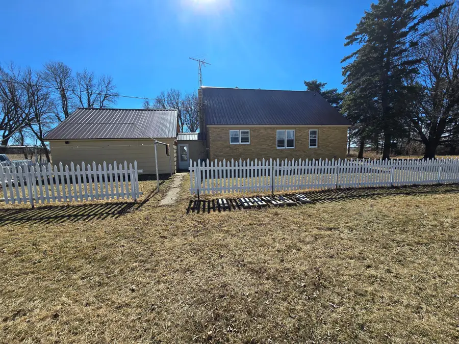 886 141st Street, Pipestone, MN 56164 - #3