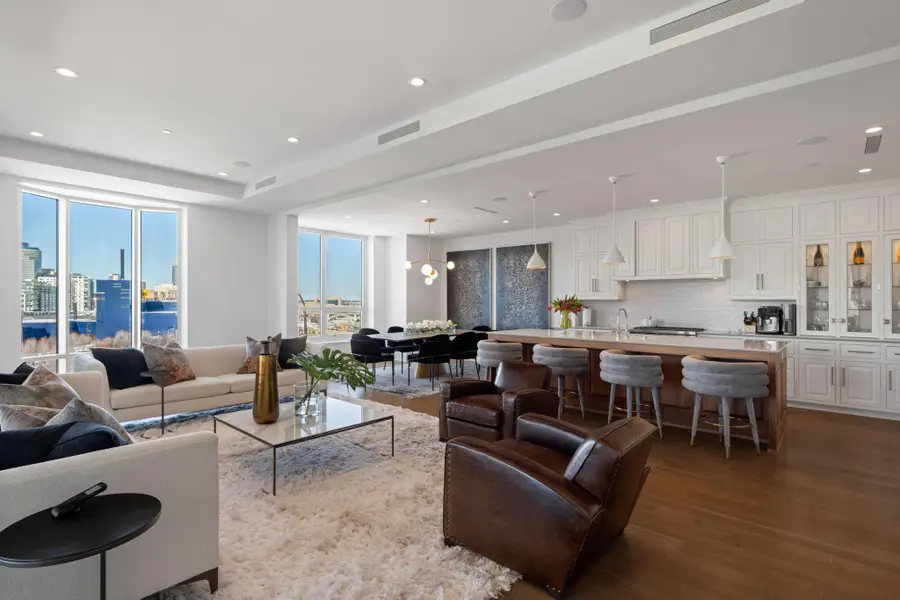 1111 W River Parkway #11C, Minneapolis, MN 55415 - #2