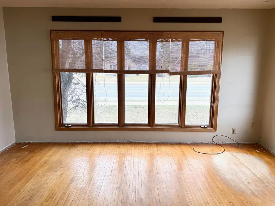 811 3rd Street Ne, Roseau, MN 56751 - #3