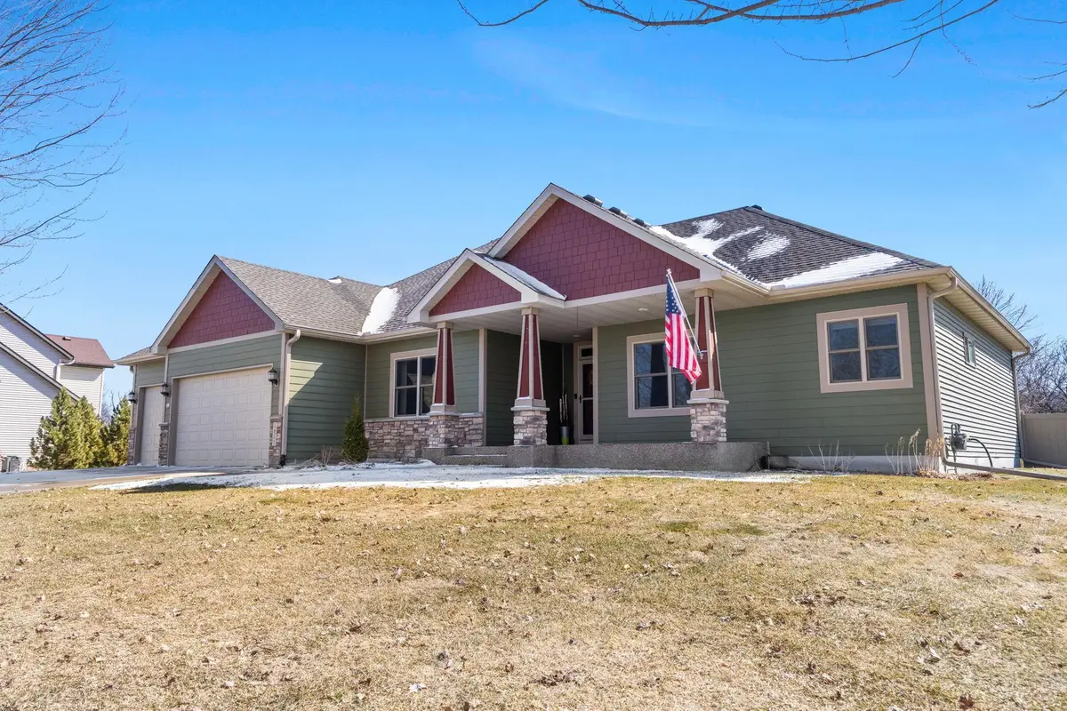 1851 Belmont Avenue Nw, Shakopee, MN 55372 - #1