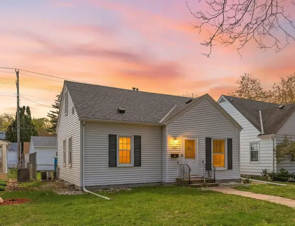 3111 Mckinley Street Ne, Minneapolis, MN 55418