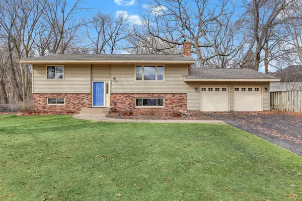 4835 Lakeview Drive, Saint Paul, MN 55126