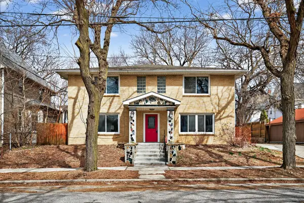 349 15th Avenue Ne, Minneapolis, MN 55413